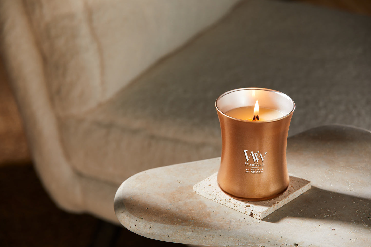 WoodWick Precious Metals Medium Candle – Volcanic Orris Copper