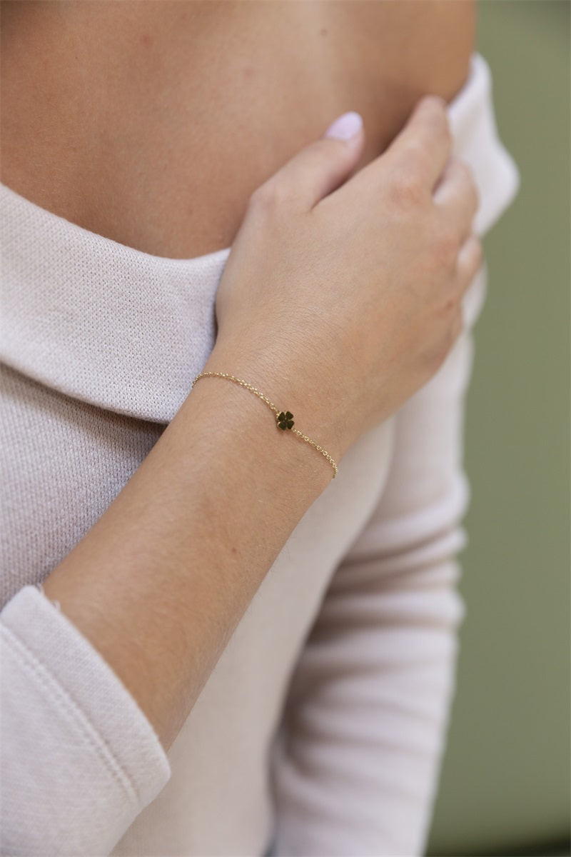 Clover Necklace - 14K